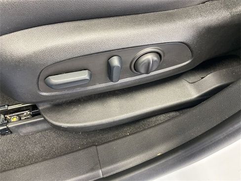 Used 2022 Chevrolet Blazer LT image 21