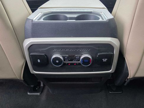 Used 2024 Ford Expedition Max Limited AWD/4WD image 20