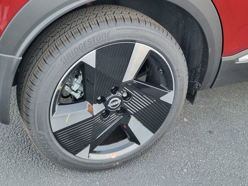 New 2026 Nissan Kicks SR w/ SR Premium Package image 3