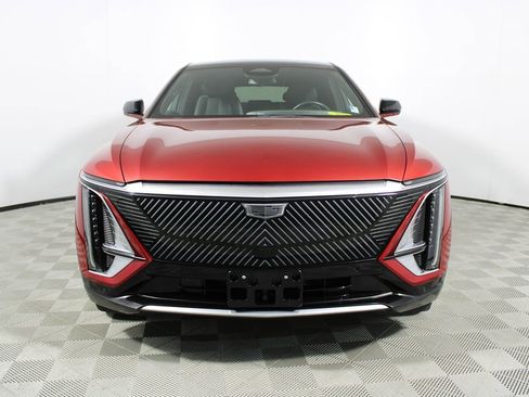 Used 2024 Cadillac Lyriq Tech RWD image 38