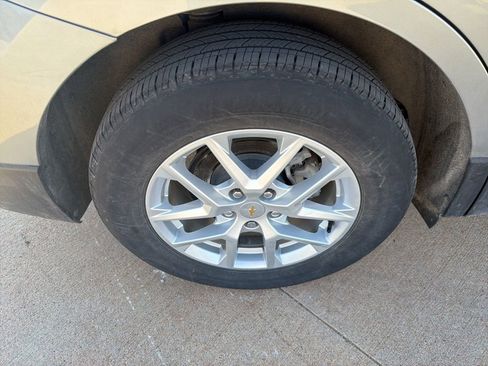 Used 2024 Chevrolet Equinox LT w/ LPO, Floor Liner Package image 7