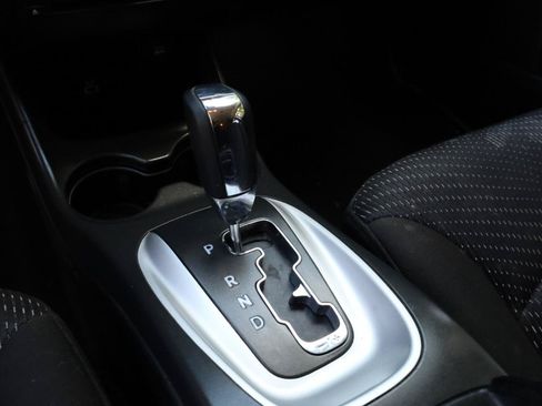Used 2020 Dodge Journey SE w/ Blacktop Package FWD image 10