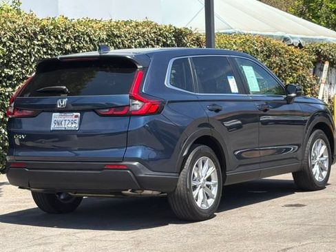 Certified 2025 Honda CR-V EX image 4