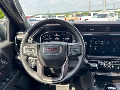 Used 2024 GMC Sierra 1500 AT4 w/ Technology Package AWD/4WD image 21