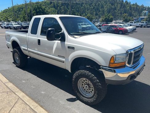 Used 1999 Ford F250 XLT AWD/4WD image 3