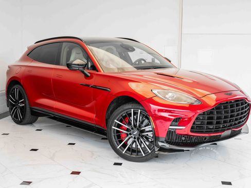 Used 2023 Aston Martin DBX 707 AWD/4WD image 37
