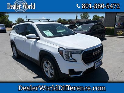 Used 2022 GMC Terrain SLE w/ Driver Convenience Package