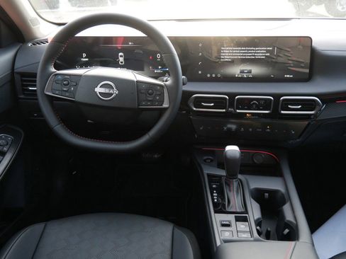 New 2026 Nissan Sentra SR w/ SR Premium Package image 7