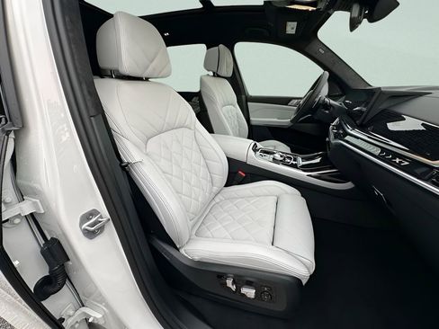 New 2027 BMW X7 xDrive40i w/ M Sport Package AWD/4WD image 24