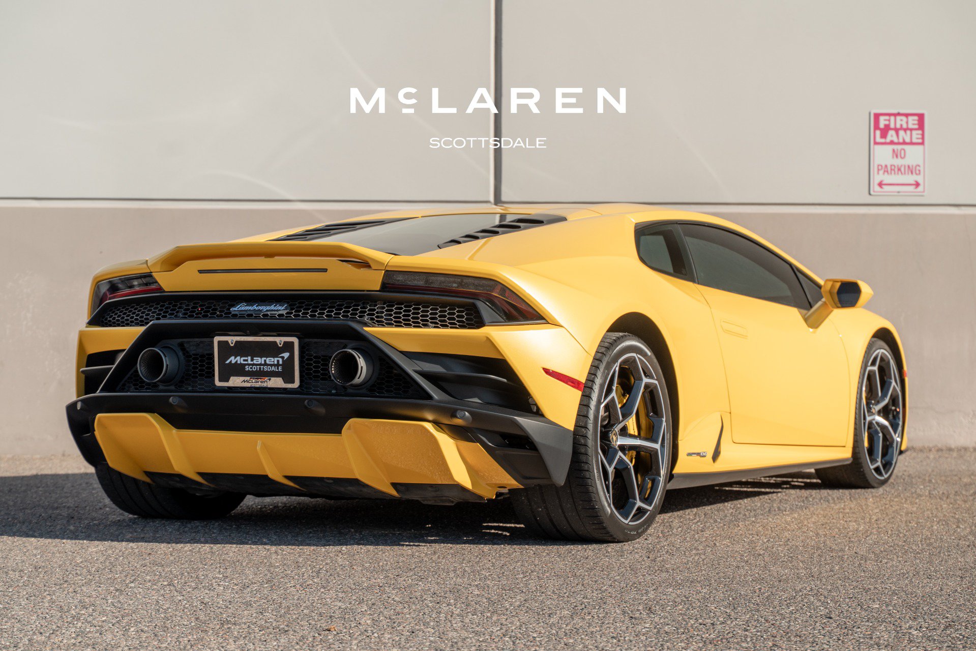 Used 2021 Lamborghini Huracan EVO RWD image 7