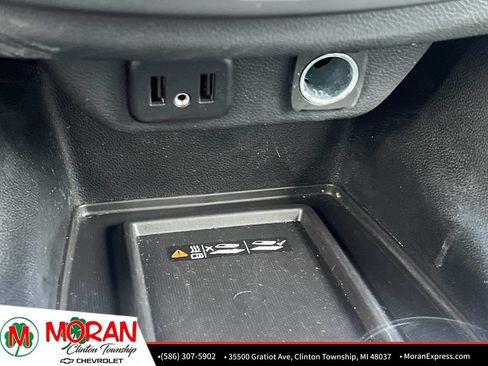 Certified 2023 Chevrolet Traverse LT FWD image 24