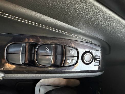 Used 2021 Nissan Altima 2.5 SV FWD image 24