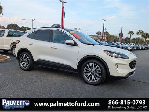 Used 2021 Ford Escape Titanium image 2