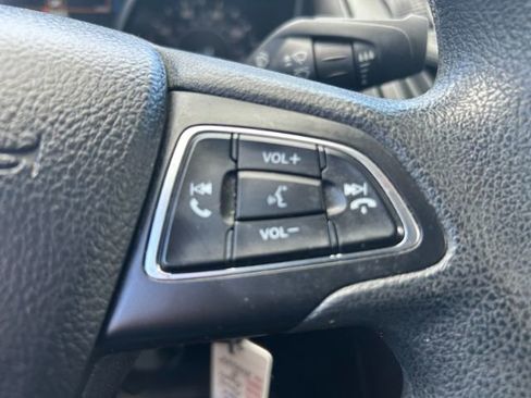 Used 2016 Ford Focus S image 21