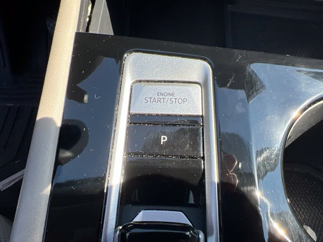 Used 2024 Volkswagen Atlas SE AWD/4WD image 21
