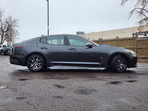 Used 2022 Kia Stinger GT-Line image 2