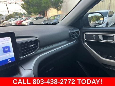 Used 2022 Ford Explorer XLT w/ Equipment Group 202A RWD image 27
