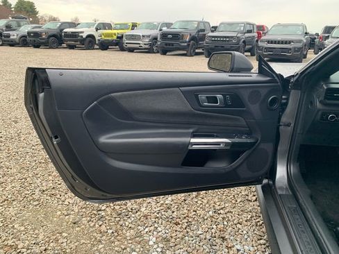 Used 2025 Ford Mustang Coupe RWD image 14