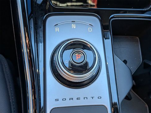 Used 2023 Kia Sorento SX Prestige image 26