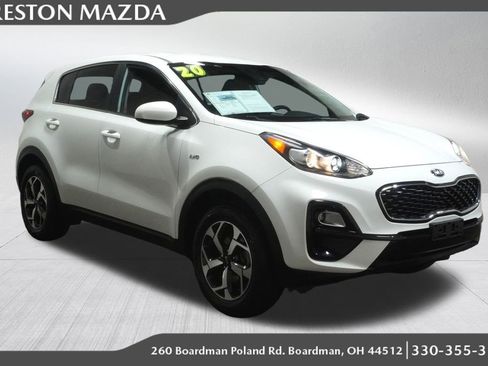Used 2020 Kia Sportage LX image 1