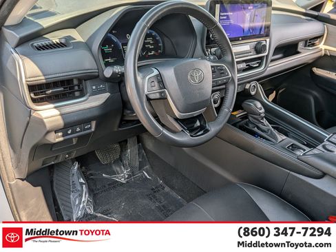 Certified 2024 Toyota Grand Highlander AWD Hybrid image 16