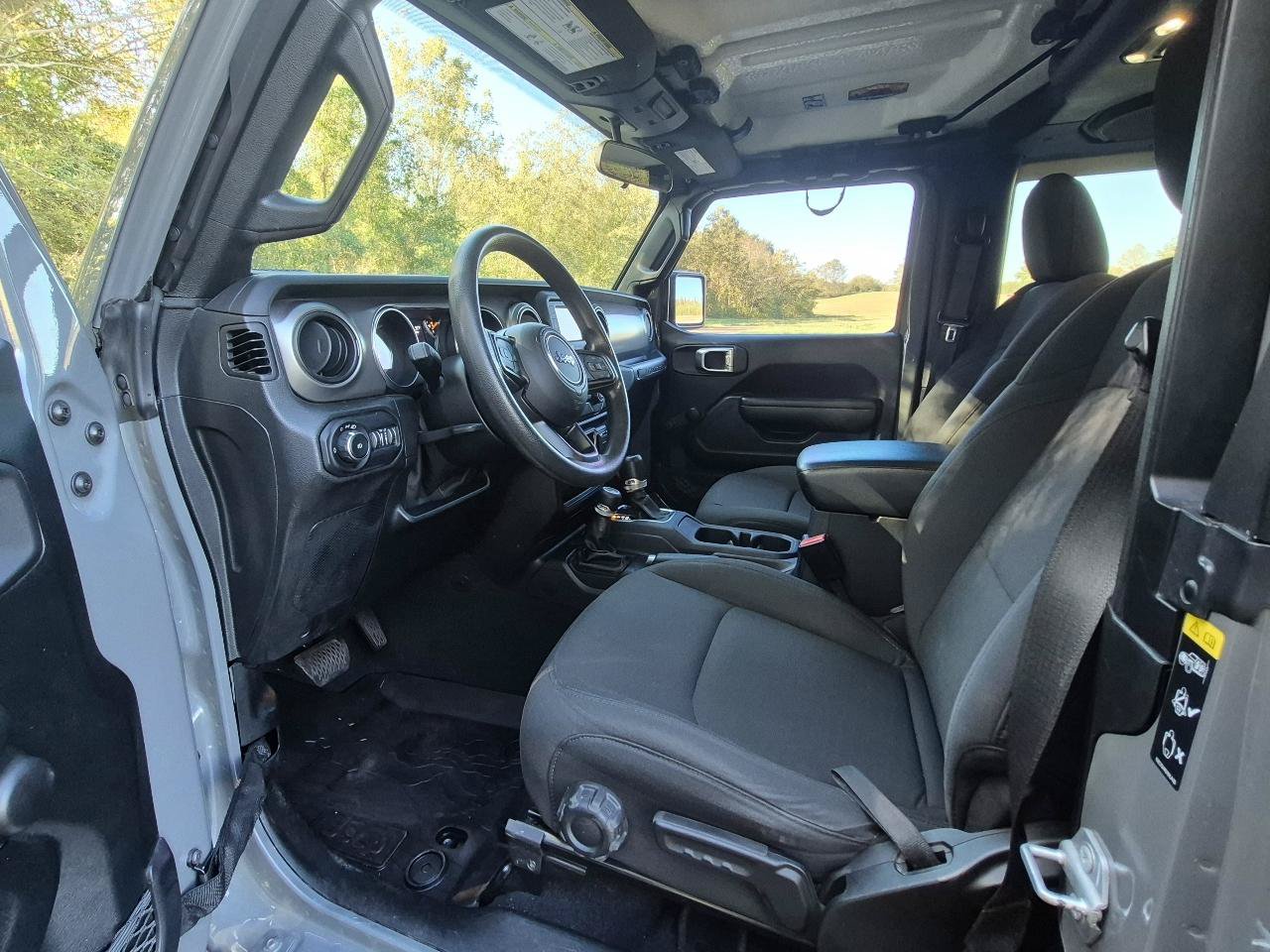 Used 2021 Jeep Wrangler Sport AWD/4WD image 14