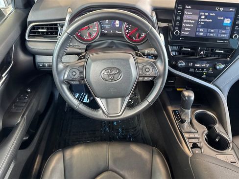 Used 2022 Toyota Camry XSE image 13