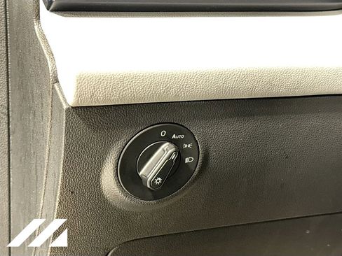 Used 2022 Volkswagen Taos SE AWD/4WD image 10