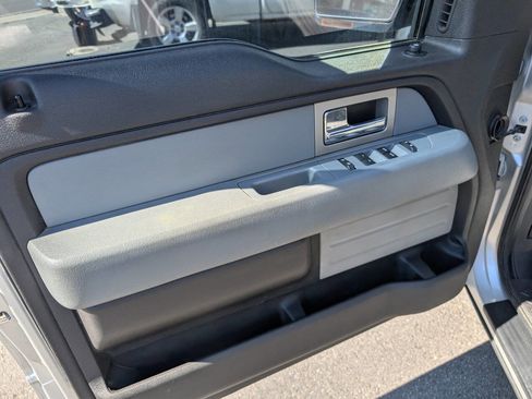 Used 2011 Ford F150 XLT w/ XLT Chrome Pkg AWD/4WD image 32