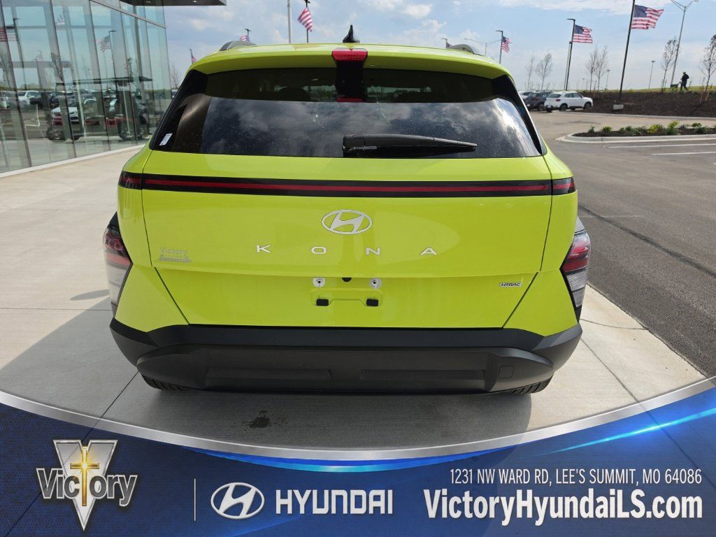 Used 2024 Hyundai Kona SEL AWD/4WD image 4