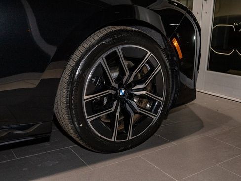 New 2026 BMW 760i xDrive w/ Executive Package image 6