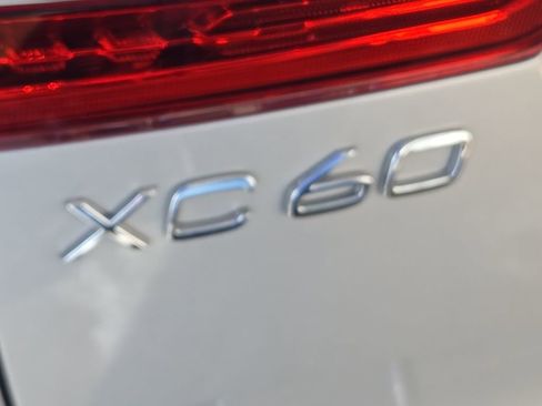 Certified 2023 Volvo XC60 B5 Plus w/ Climate Package image 6