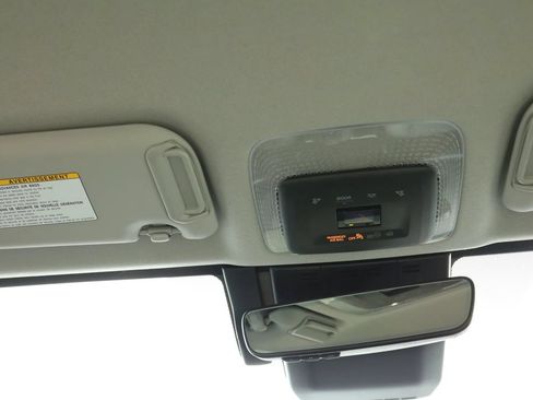 Used 2024 Toyota Prius XLE AWD/4WD image 34