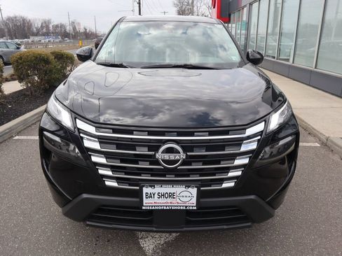 Certified 2025 Nissan Rogue SV AWD/4WD image 5