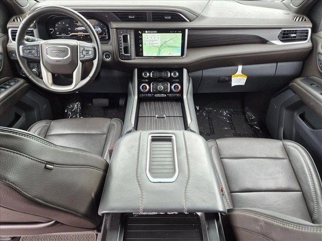 Used 2023 GMC Yukon XL Denali w/ Max Trailering Package RWD image 18