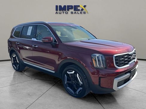 Used 2023 Kia Telluride S image 7