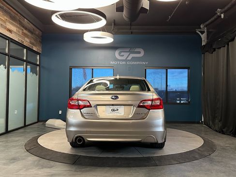 Used 2017 Subaru Legacy 2.5i Premium image 4