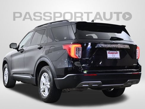 Used 2023 Ford Explorer XLT w/ Equipment Group 202A AWD/4WD image 5