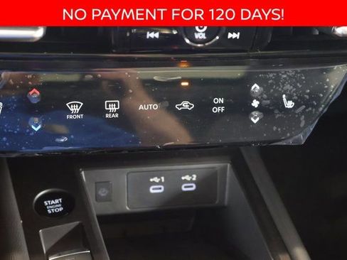 New 2025 Nissan Kicks SR w/ SR Premium Package image 17