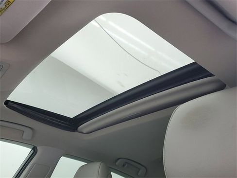 Used 2014 Toyota Avalon XLE Touring image 19