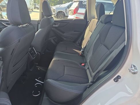 Used 2024 Subaru Forester Premium AWD/4WD image 4