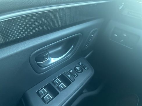 Used 2025 Honda Pilot Black Edition image 18