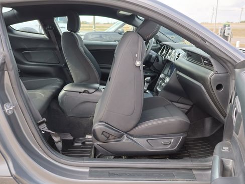 Certified 2022 Ford Mustang Coupe w/ Equipment Group 101A image 31