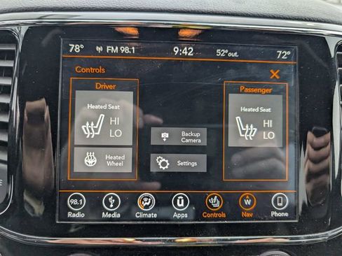 Used 2019 Jeep Grand Cherokee Altitude image 4