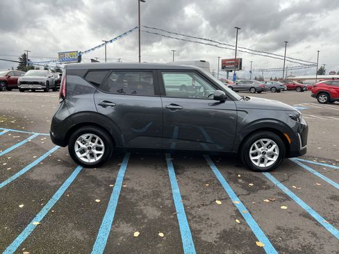 Used 2023 Kia Soul LX w/ Option Group 015 image 6