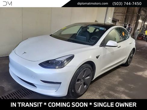 Used 2023 Tesla Model 3 Standard Range RWD image 1