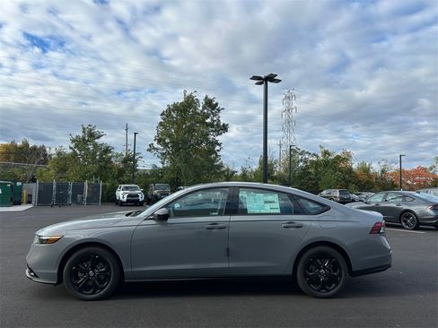 New 2025 Honda Accord SE image 22