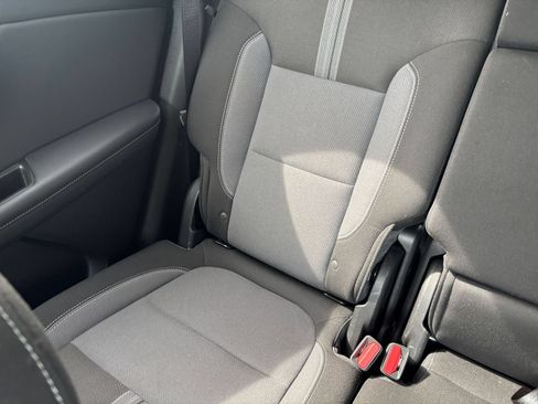 Used 2025 Chevrolet Blazer LT FWD image 40