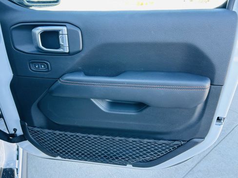 Used 2022 Jeep Gladiator Mojave w/ LED Lighting Group image 27