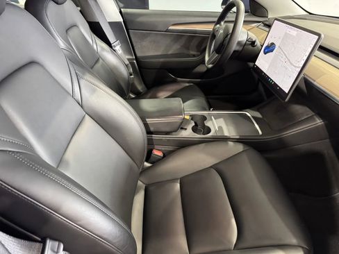 Used 2021 Tesla Model 3 Performance image 6